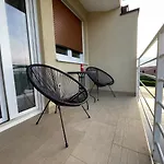 Apartman Casa Lori Rosini