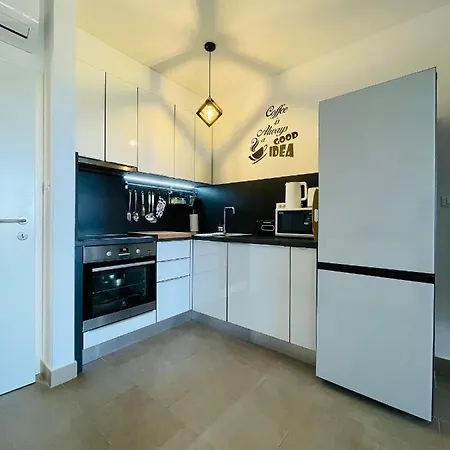 Apartment Casa Lori *