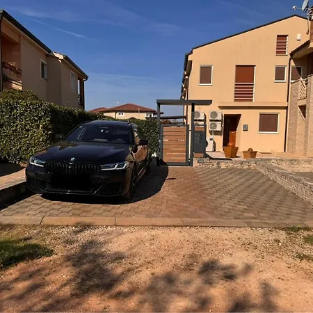Casa Lori Apartment *